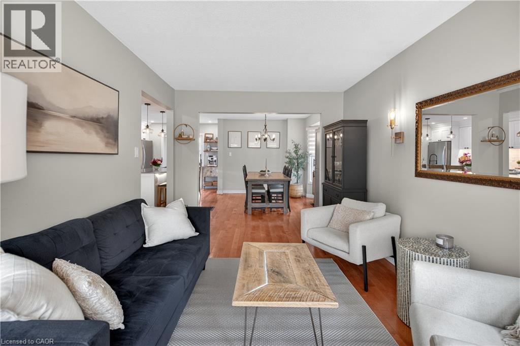 1151 CAMPBELL Court, Burlington, Ontario, L7S1Z7 — Photo 8