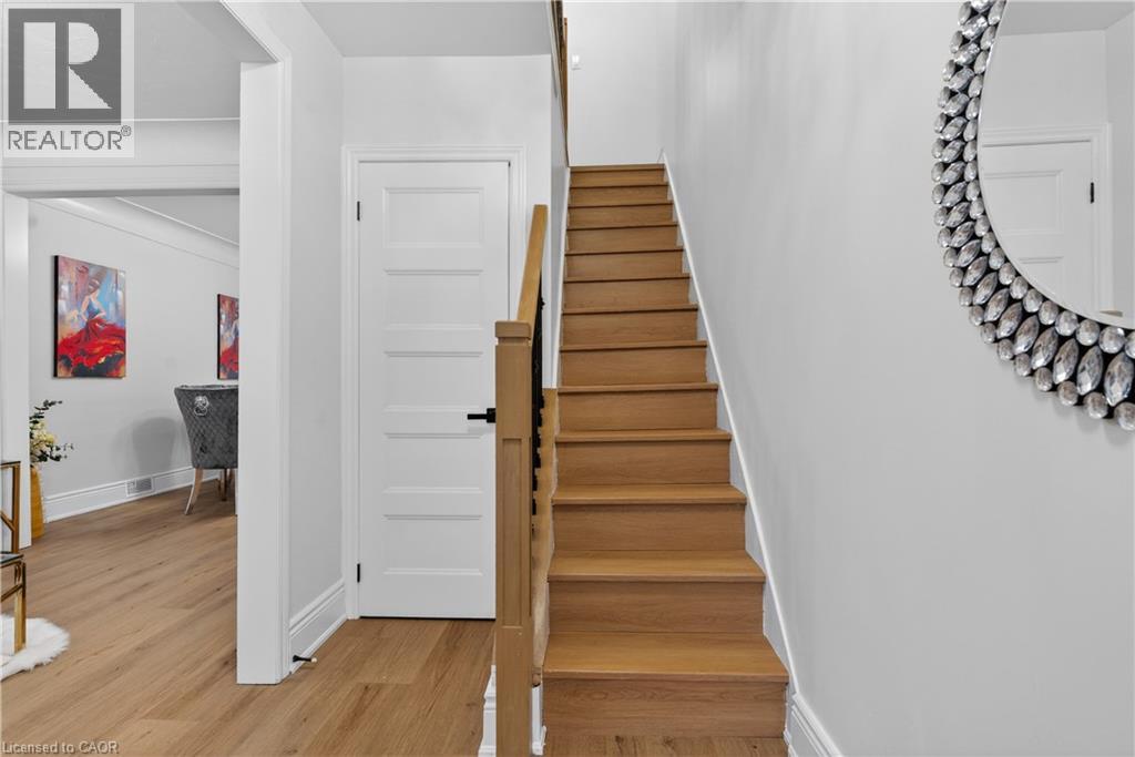 23 EDWARD Street, Hamilton, Ontario, L8L2V2 — Photo 16