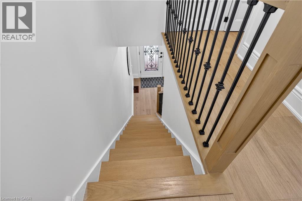 23 EDWARD Street, Hamilton, Ontario, L8L2V2 — Photo 17