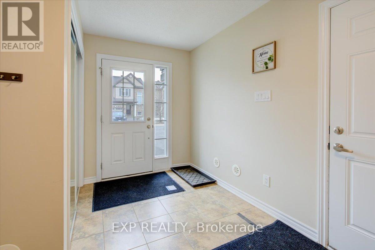 461 MEADOWHAWK CRESCENT, Ottawa, Ontario, K2J5W8 — Photo 3