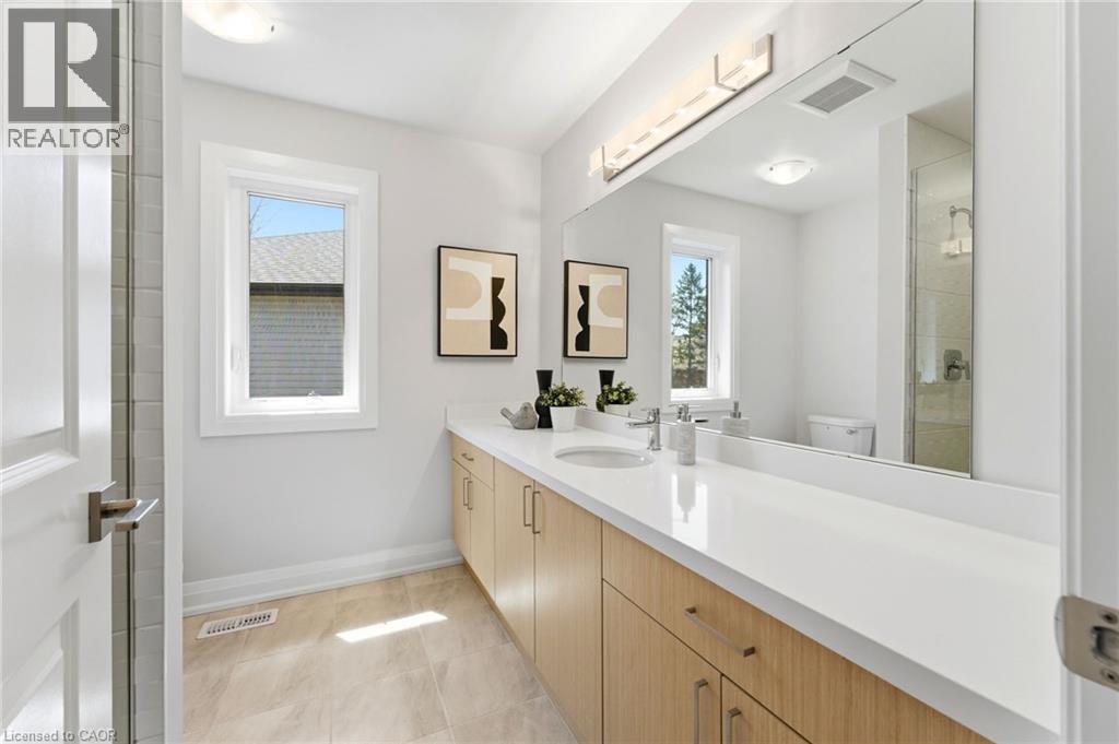 23 WOODVALLEY Court, Hamilton, Ontario, L9B2S7 — Photo 19