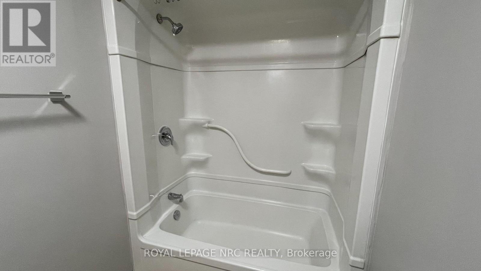 203 - 69 EAST MAIN STREET, Welland (Welland Downtown), Ontario, L3B3W4 — Photo 11