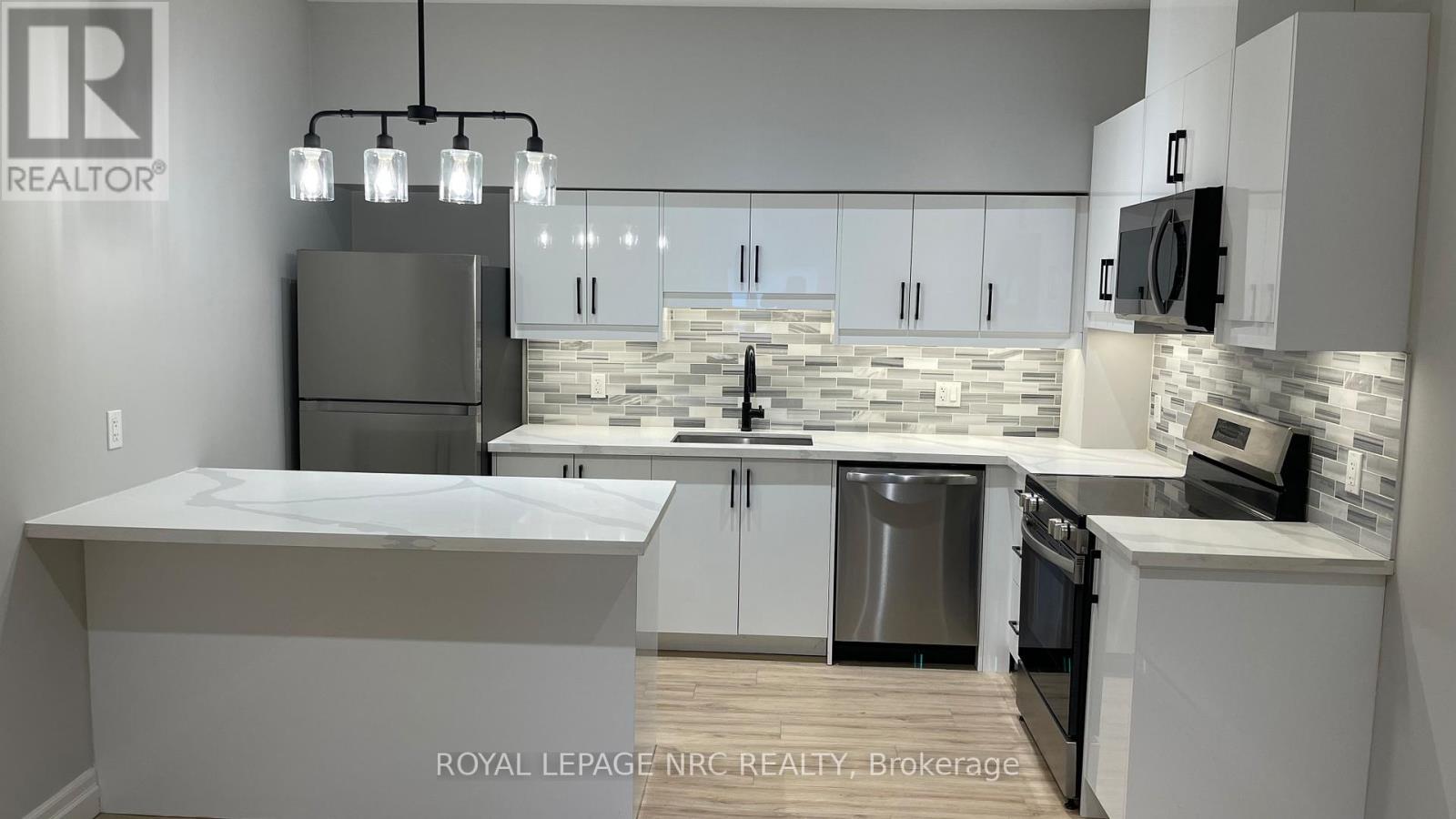 104 - 69 EAST MAIN STREET, Welland (Welland Downtown), Ontario, L3B3W4 — Photo 3