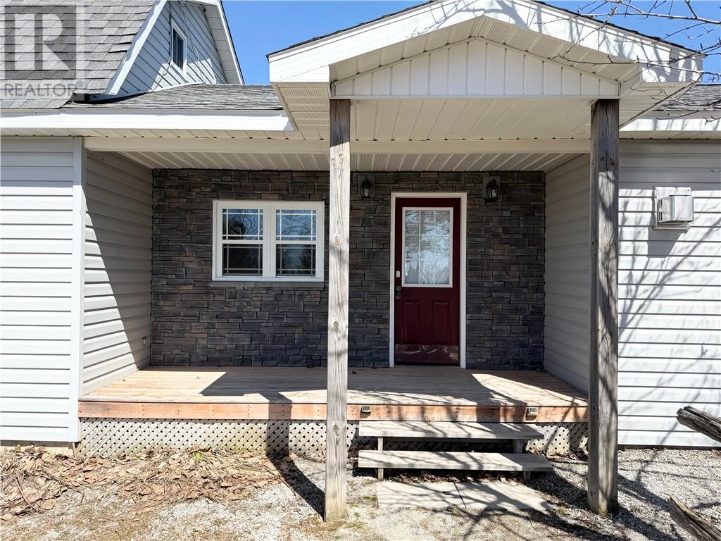 128 Hwy 540B, Gore Bay, Ontario, P0P1H0 — Photo 2