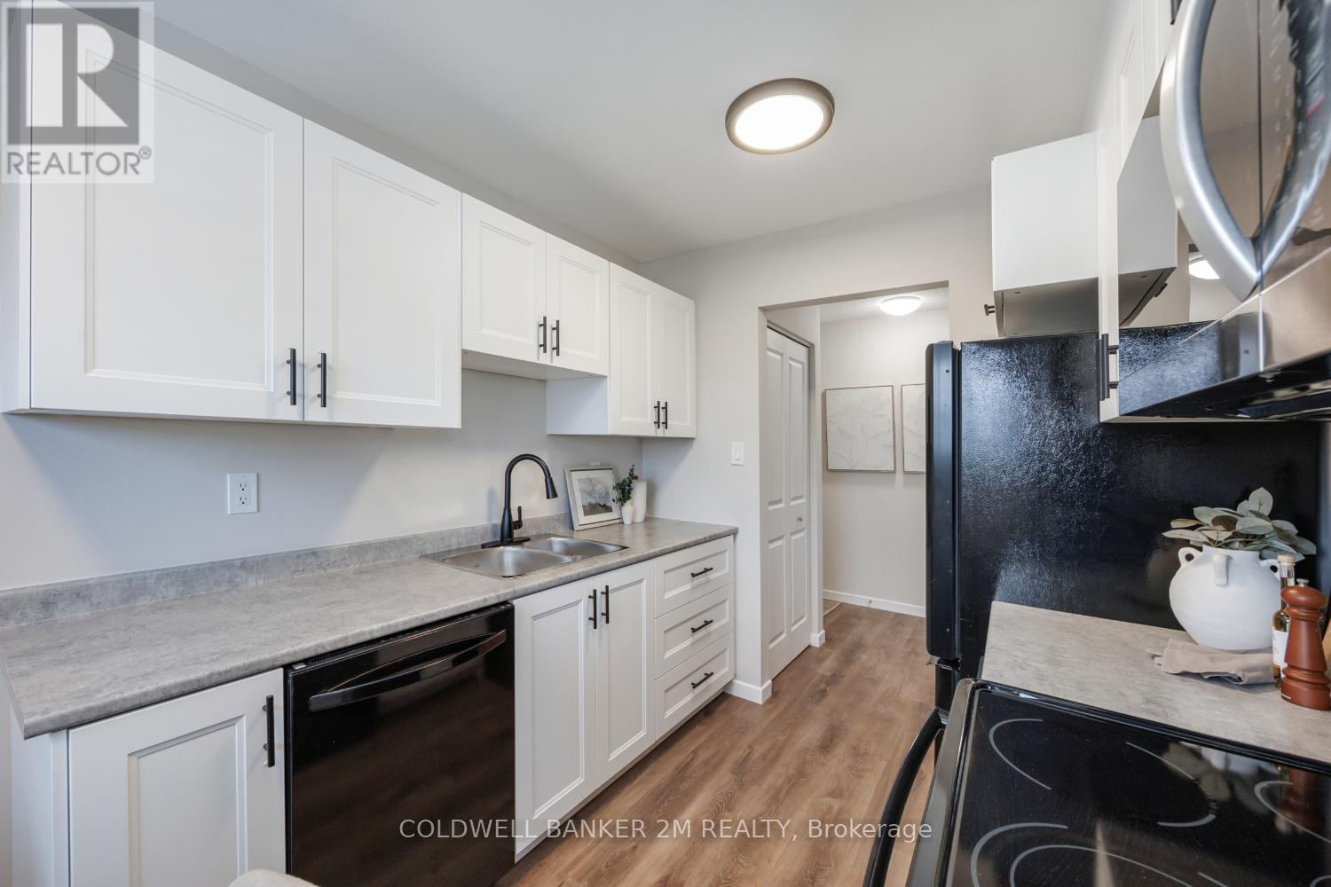 100 - 120 NONQUON ROAD, Oshawa (Centennial), Ontario, L1G7E6 — Photo 5