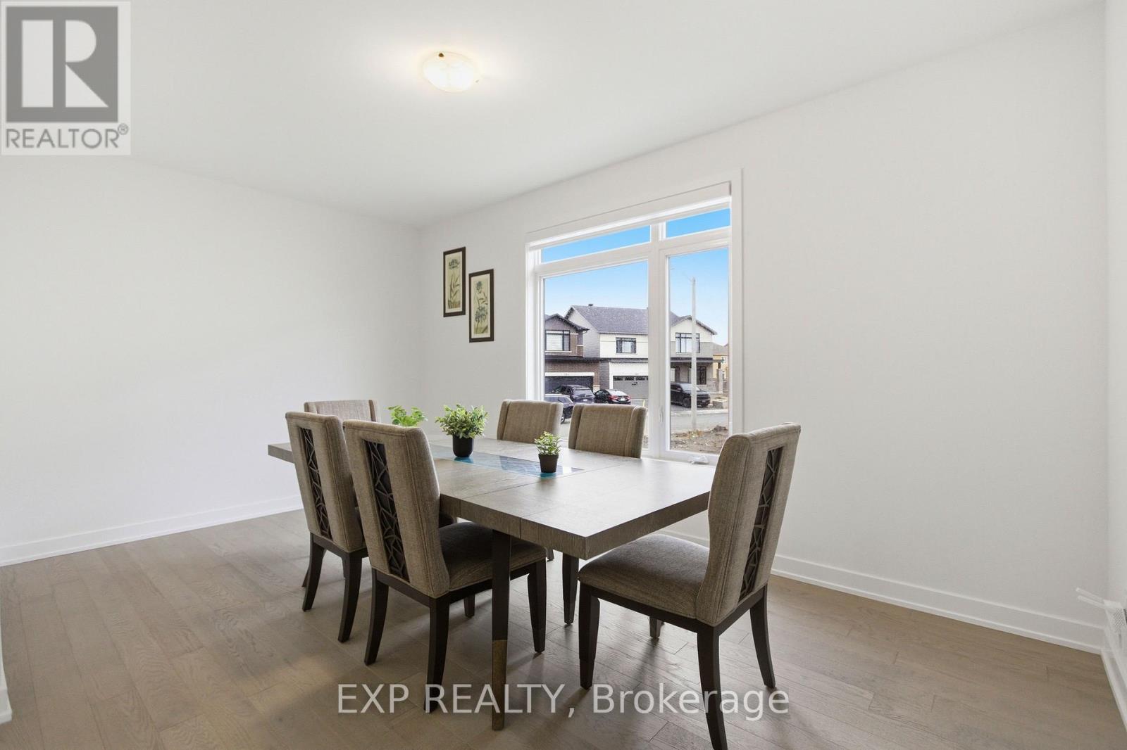 137 SHELLERIGHT STREET, Ottawa, Ontario, K2M0N9 — Photo 5