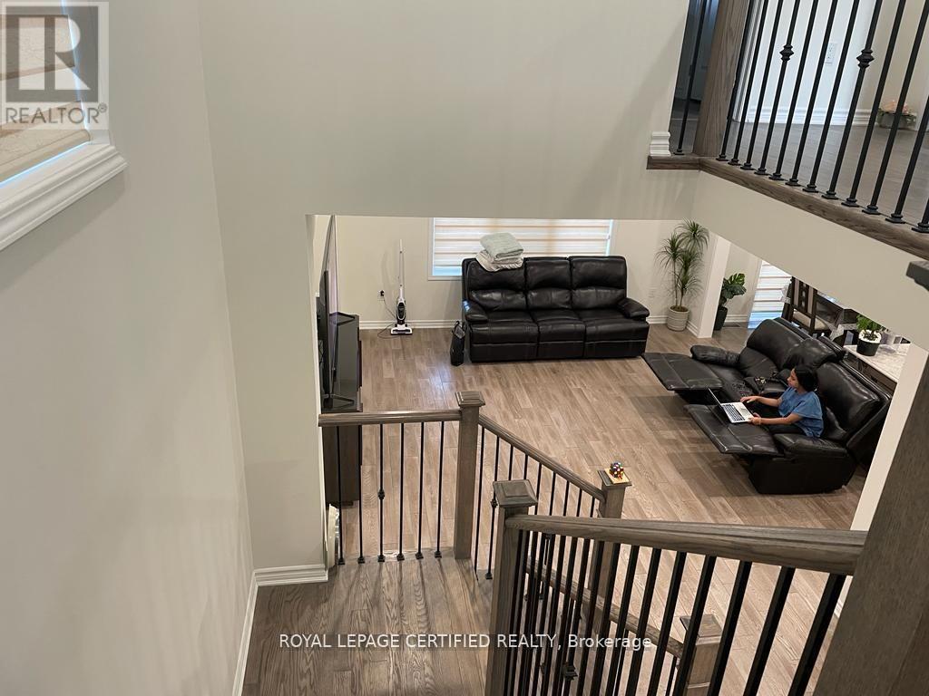 9 AFFUSION ROAD E, Brampton (Northwest Brampton), Ontario, L7A0H1 — Photo 5