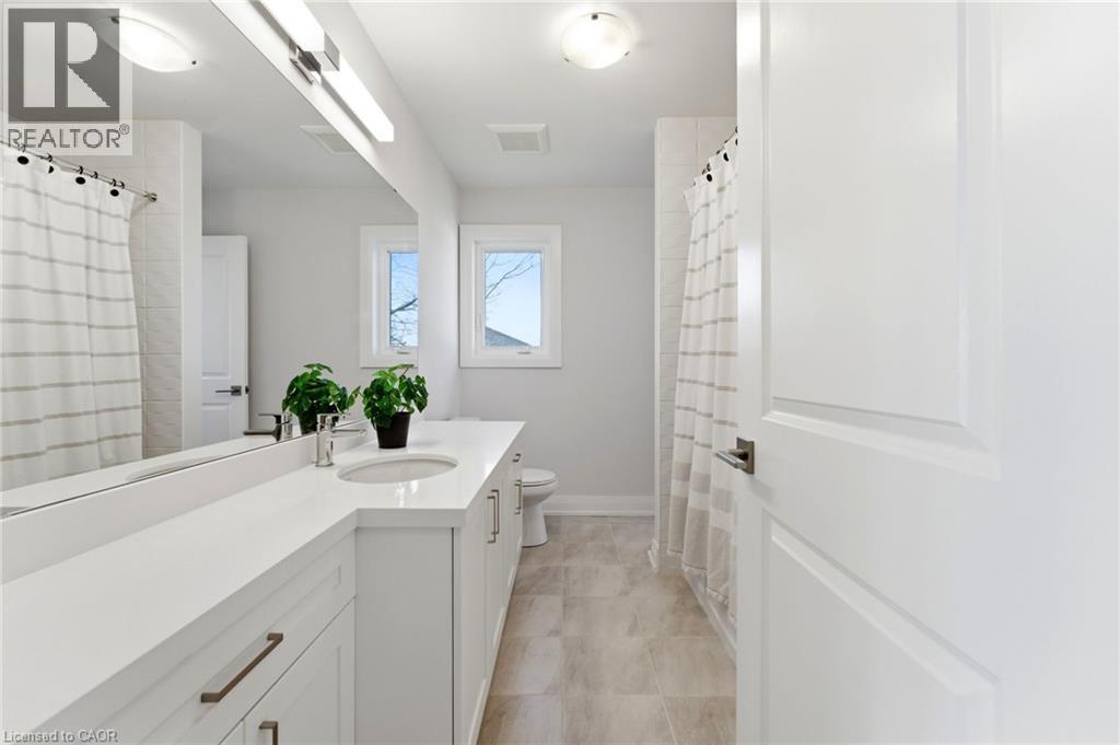 19 WOODVALLEY Court, Hamilton, Ontario, L9B2S7 — Photo 22