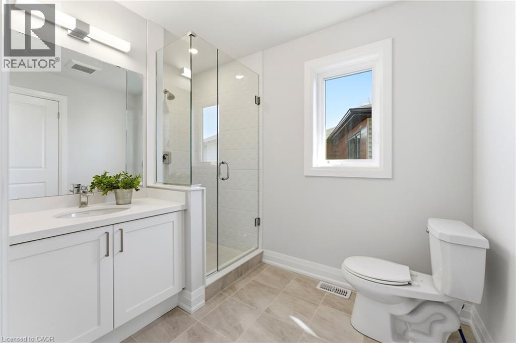 19 WOODVALLEY Court, Hamilton, Ontario, L9B2S7 — Photo 23