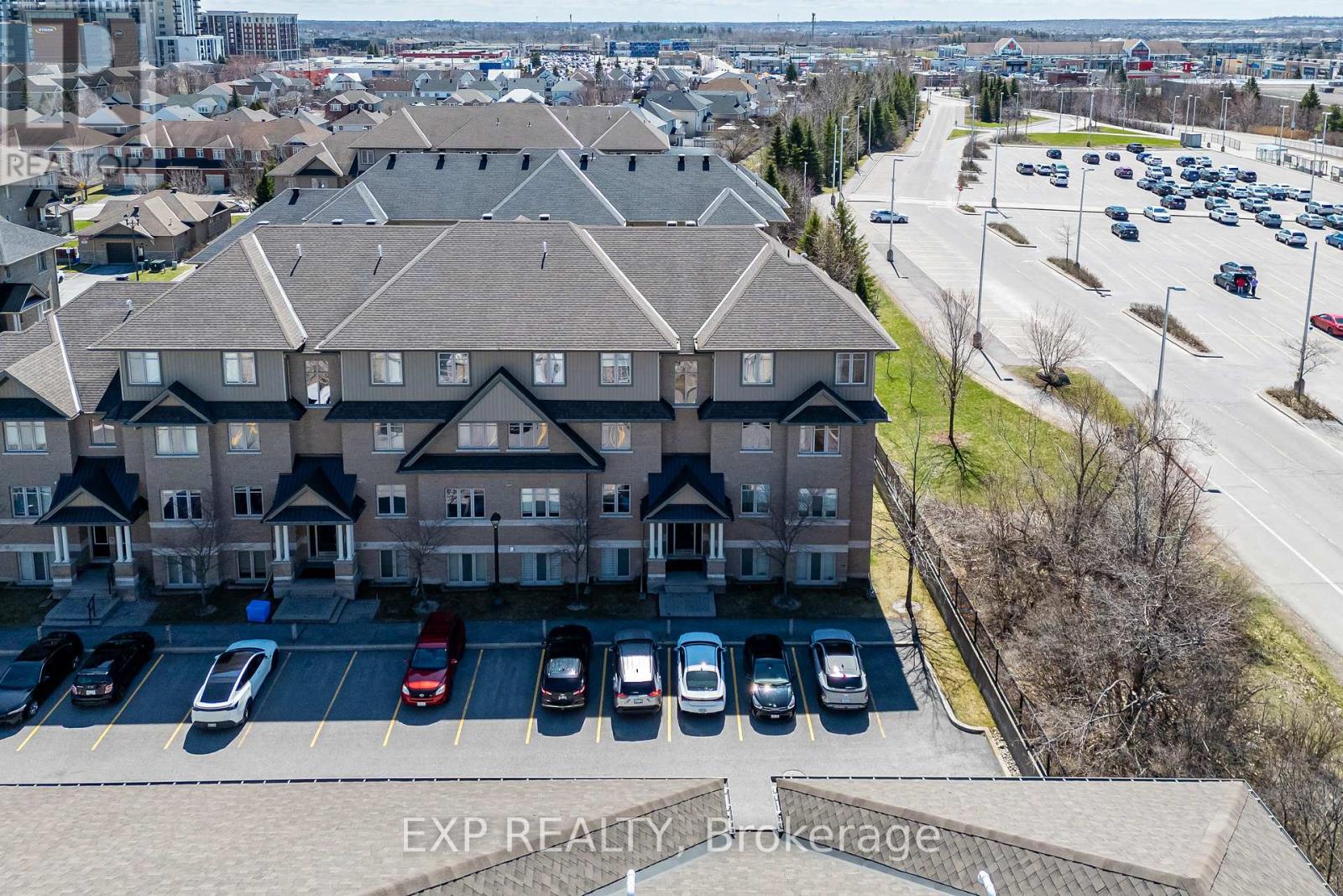 E - 67 TIPPERARY PRIVATE, Ottawa, Ontario, K2J2T3 — Photo 3