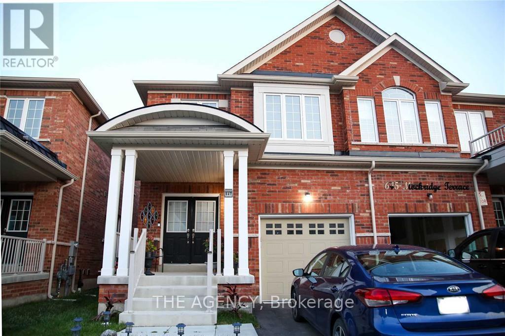 647 MOCKRIDGE TERRACE S, Milton (HA Harrison), Ontario, L9T8W1 — Photo 2