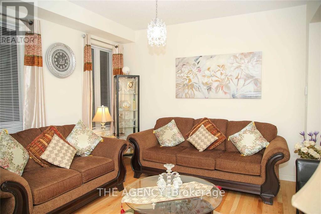 647 MOCKRIDGE TERRACE S, Milton (HA Harrison), Ontario, L9T8W1 — Photo 6