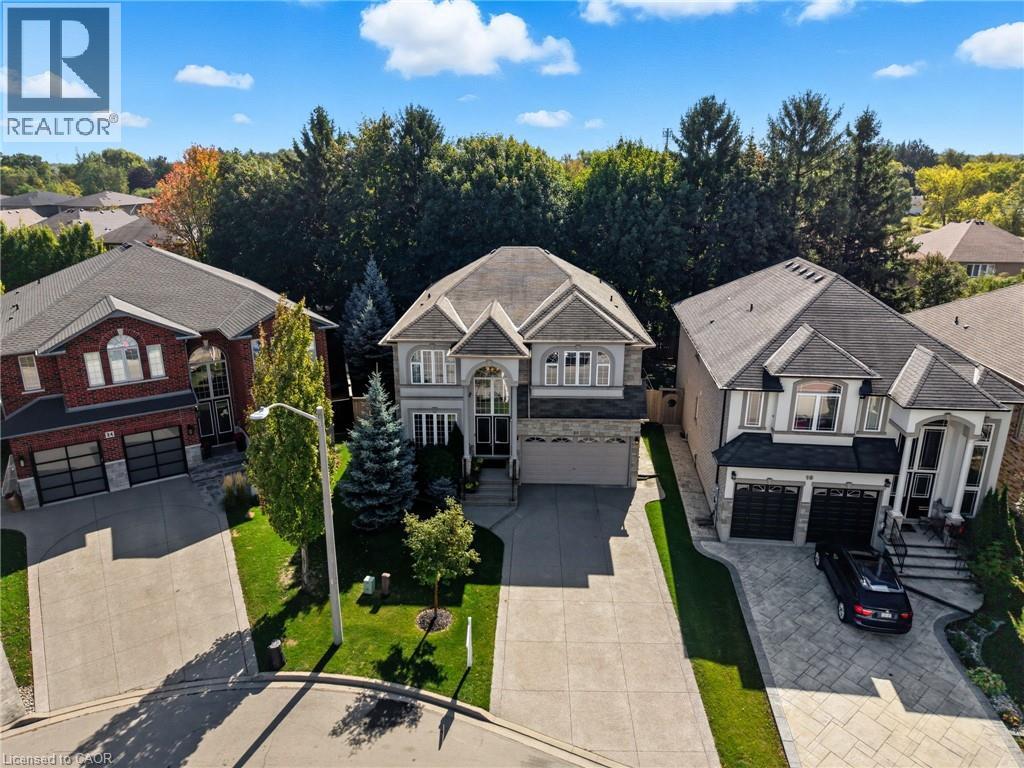 20 LORUPE Court, Ancaster, Ontario, L9G0C8 — Photo 2
