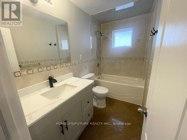MAIN - 18 ALBACORE CRESCENT, Toronto (Woburn), Ontario, M1H2L3 — Photo 11