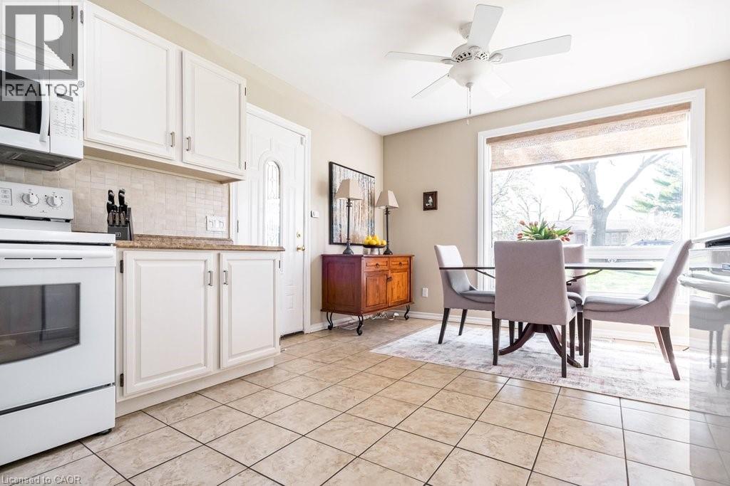 129 ONEIDA Boulevard, Hamilton, Ontario, L9G3C7 — Photo 11