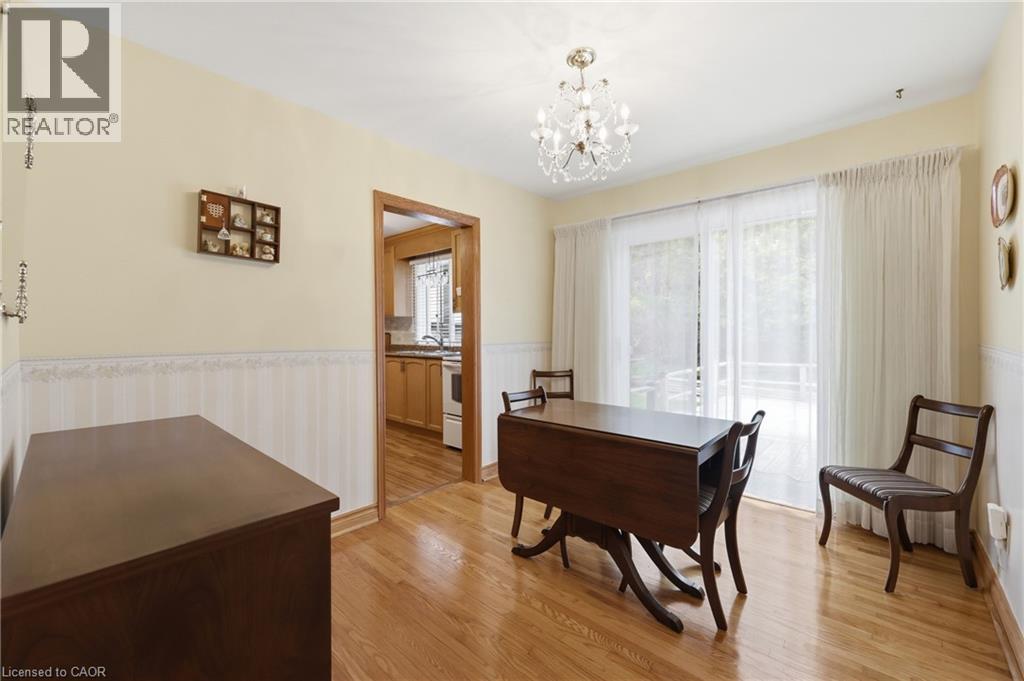 37 CENTRAL PARK Avenue, Dundas, Ontario, L9H2M5 — Photo 12