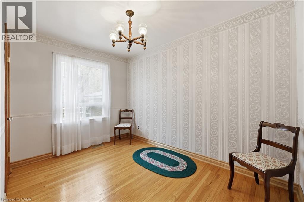 37 CENTRAL PARK Avenue, Dundas, Ontario, L9H2M5 — Photo 15