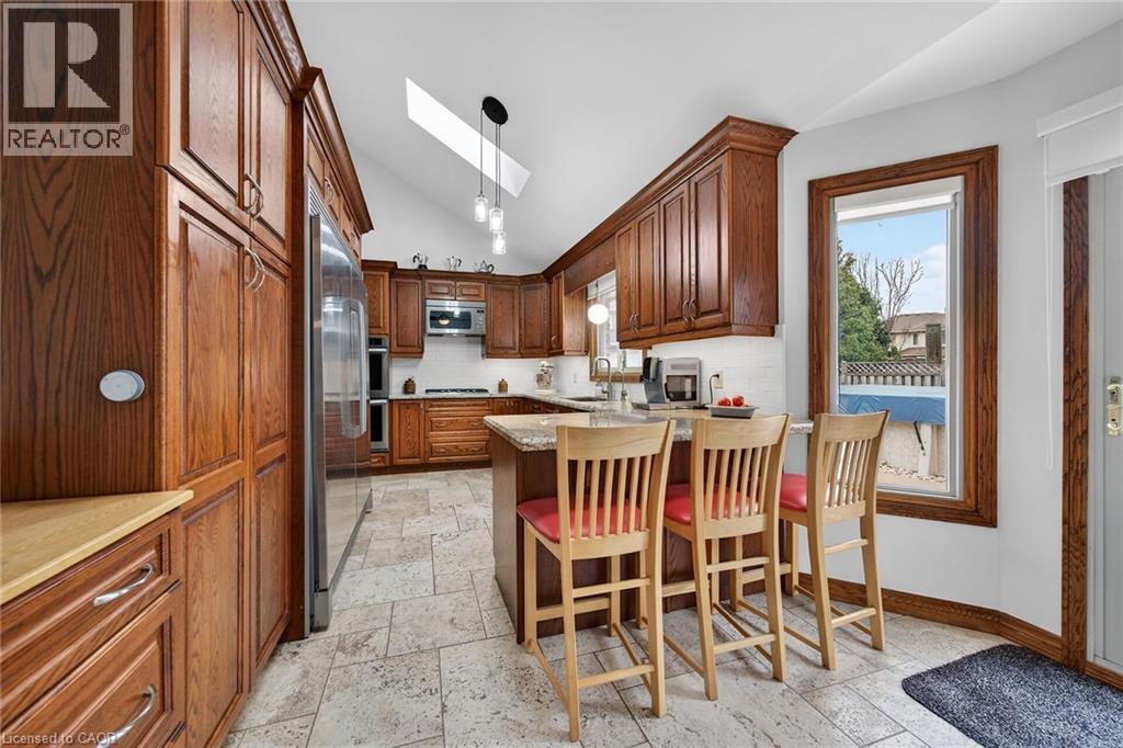 6 REGAL Drive, Hamilton, Ontario, L8W2P4 — Photo 12