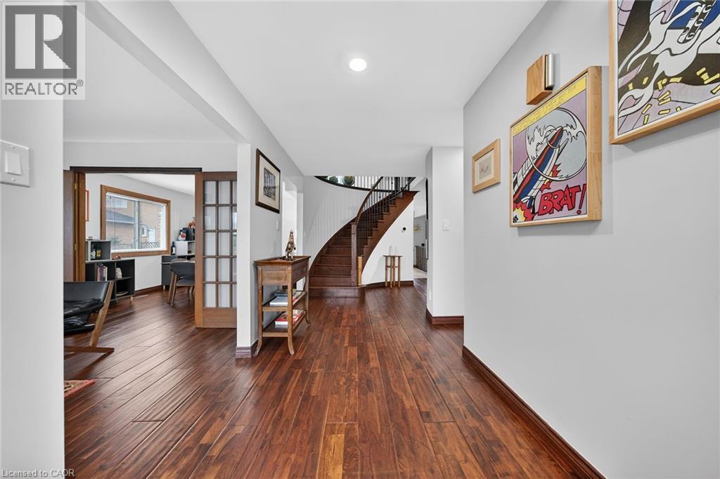 6 REGAL Drive, Hamilton, Ontario, L8W2P4 — Photo 6