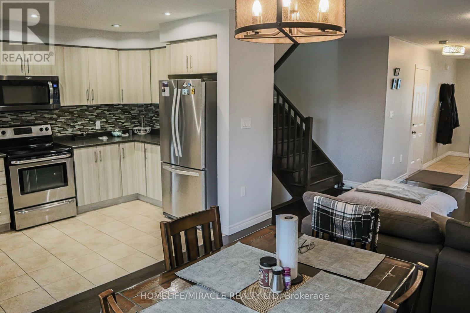 222 PELECH CRESCENT, Hamilton (Hannon), Ontario, L0R1P0 — Photo 10