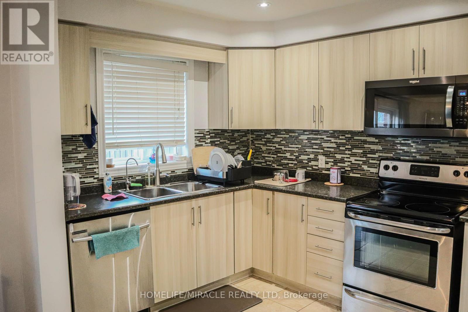 222 PELECH CRESCENT, Hamilton (Hannon), Ontario, L0R1P0 — Photo 12