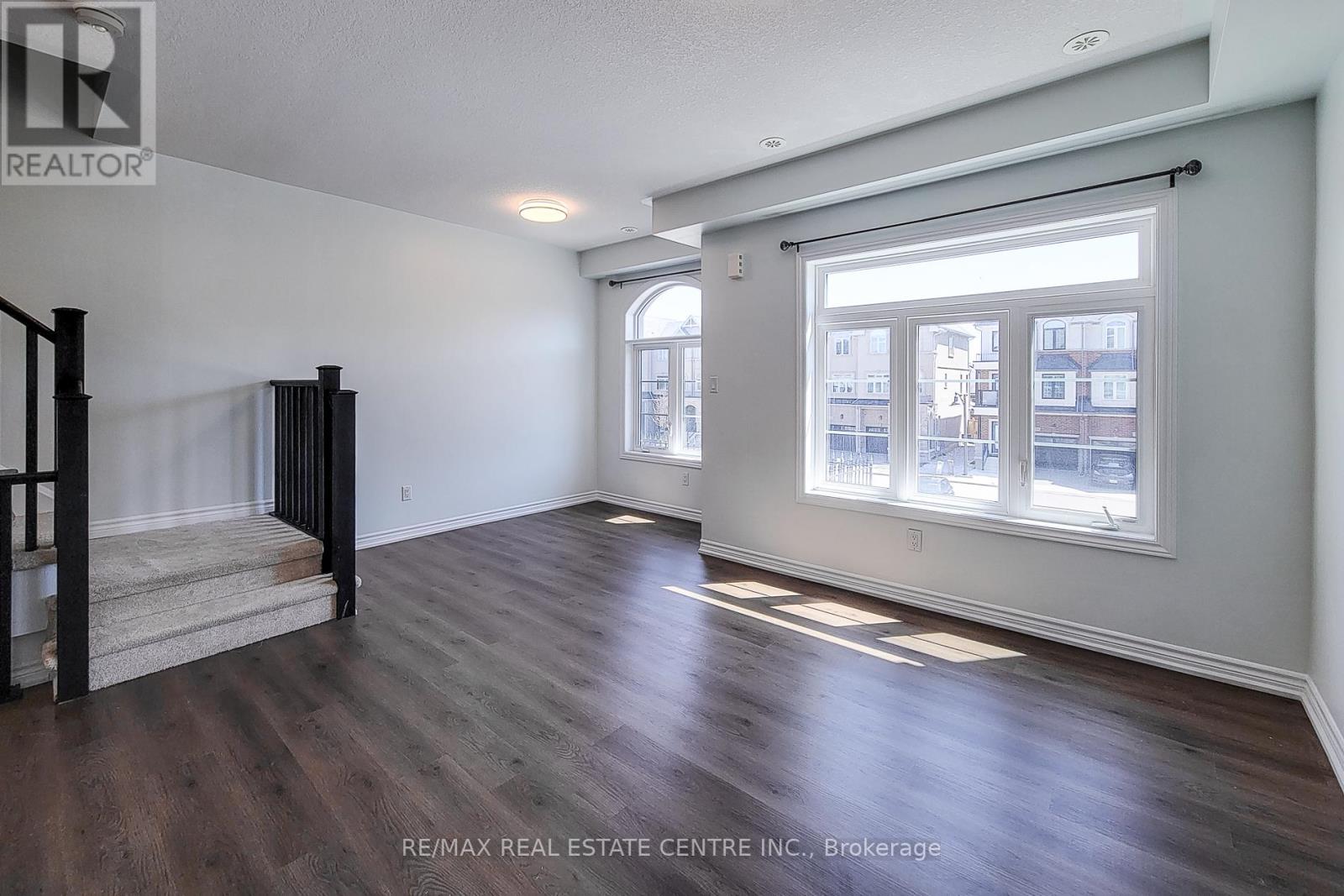 137 BORERS CREEK CIRCLE, Hamilton (Waterdown), Ontario, L8B1W3 — Photo 14