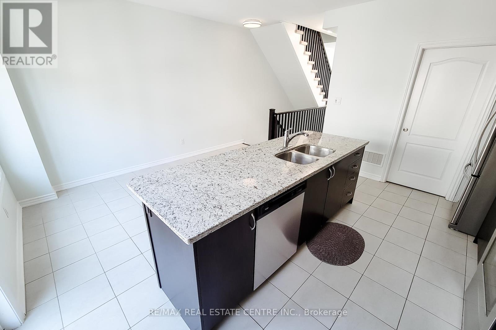 137 BORERS CREEK CIRCLE, Hamilton (Waterdown), Ontario, L8B1W3 — Photo 24