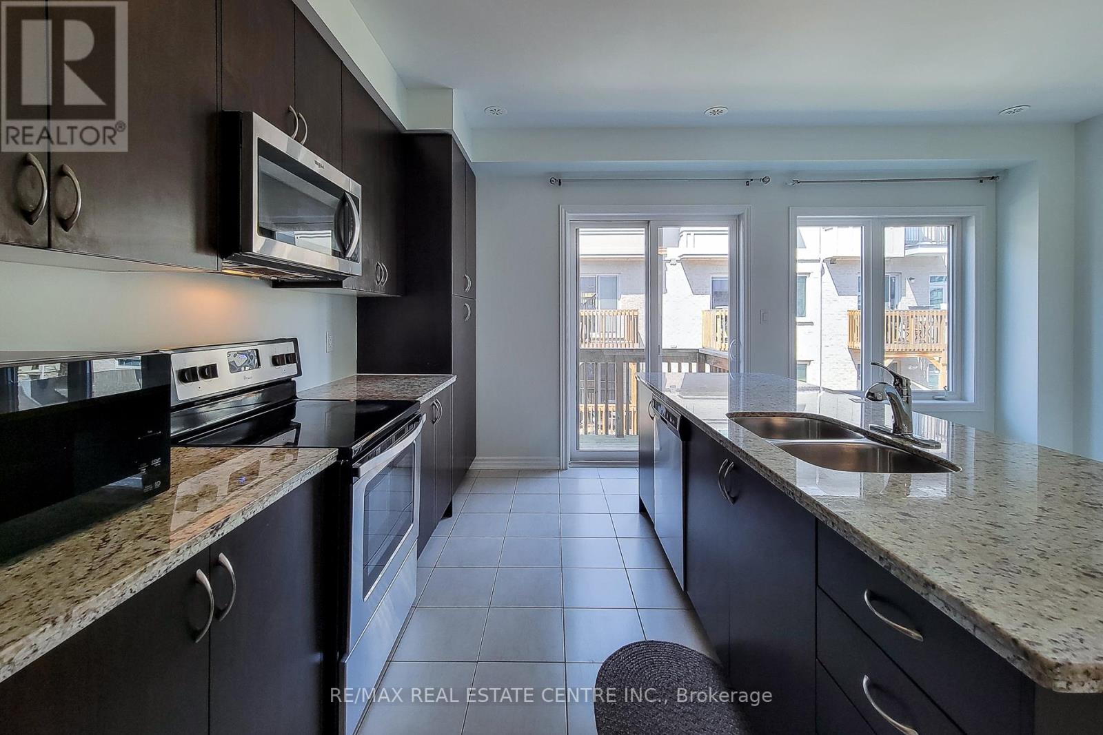 137 BORERS CREEK CIRCLE, Hamilton (Waterdown), Ontario, L8B1W3 — Photo 25