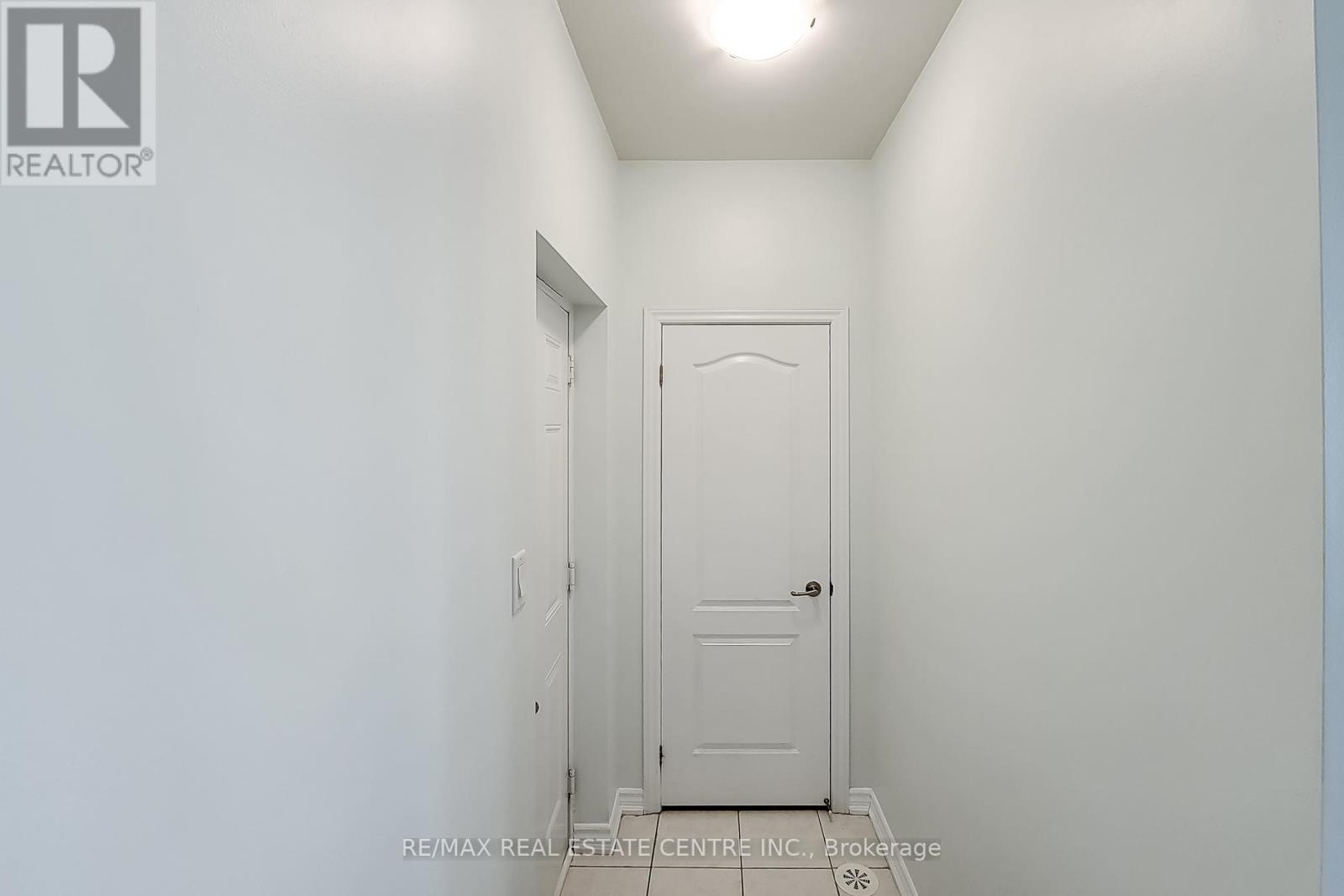 137 BORERS CREEK CIRCLE, Hamilton (Waterdown), Ontario, L8B1W3 — Photo 43