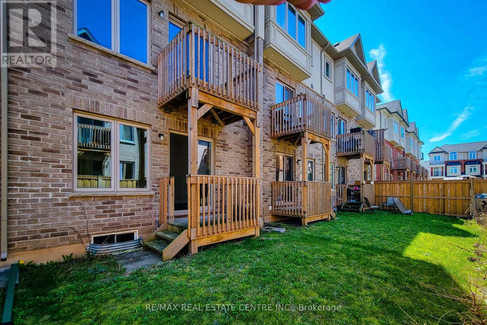 137 BORERS CREEK CIRCLE, Hamilton (Waterdown), Ontario, L8B1W3 — Photo 44