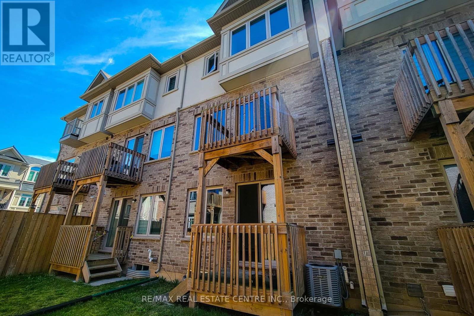 137 BORERS CREEK CIRCLE, Hamilton (Waterdown), Ontario, L8B1W3 — Photo 45