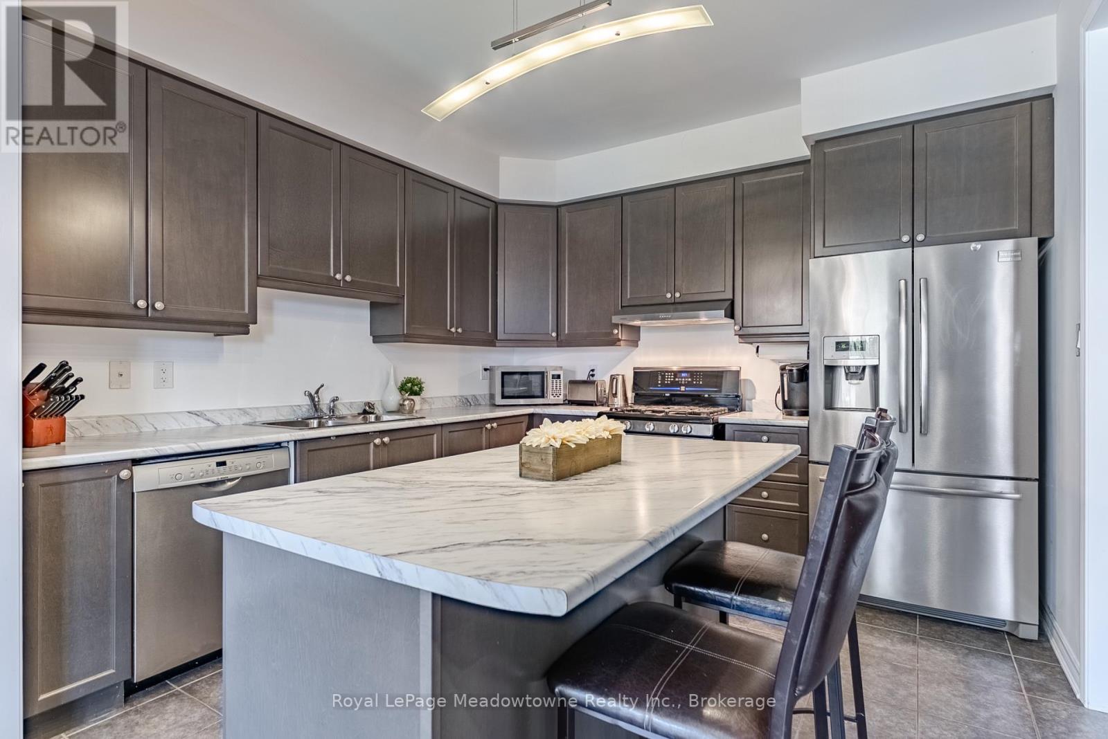325 GLEAVE TERRACE, Milton (HA Harrison), Ontario, L9T8P1 — Photo 17