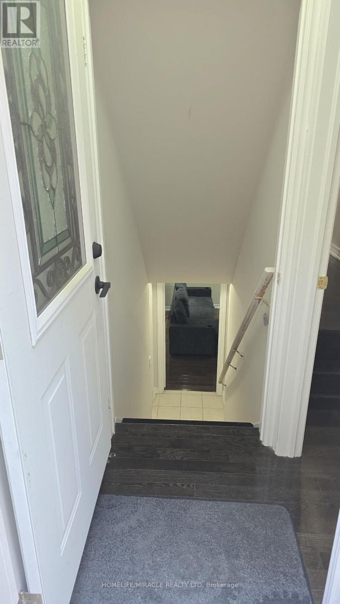 59 CASTLE OAKS CROSS, Brampton (Bram East), Ontario, L6P3G9 — Photo 2