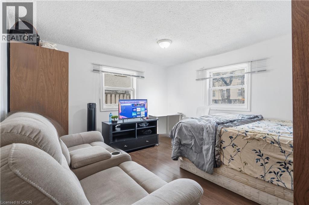 211 REBECCA Street, Hamilton, Ontario, L8R1C2 — Photo 10