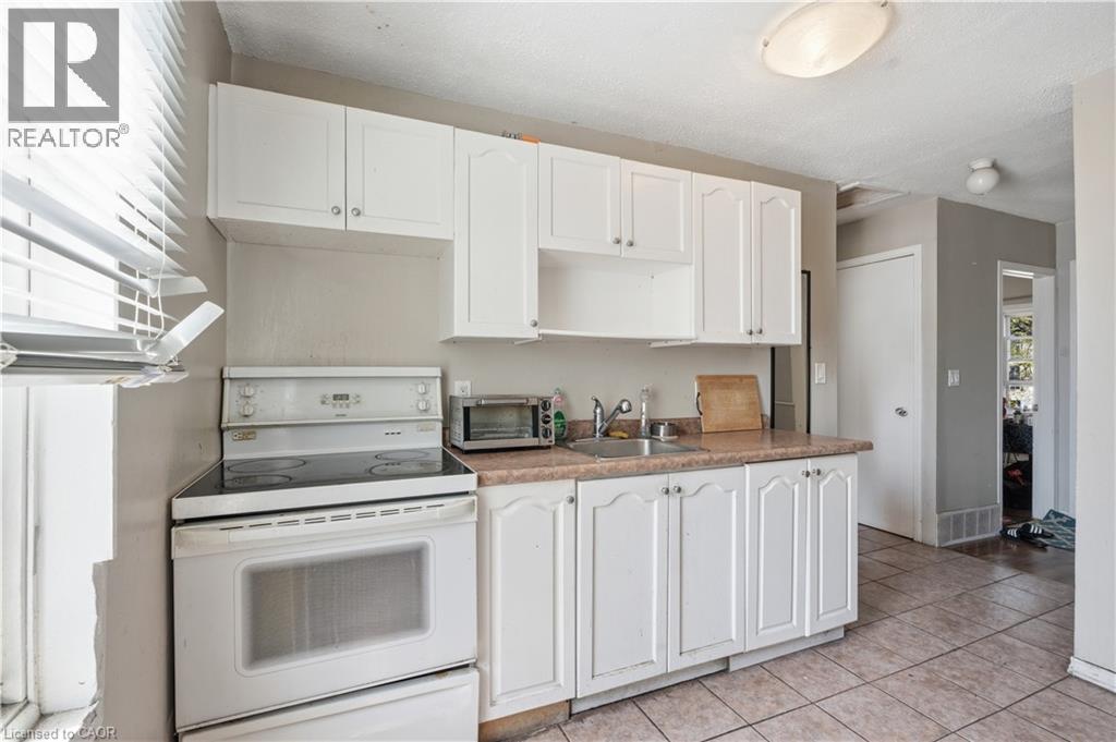 211 REBECCA Street, Hamilton, Ontario, L8R1C2 — Photo 13