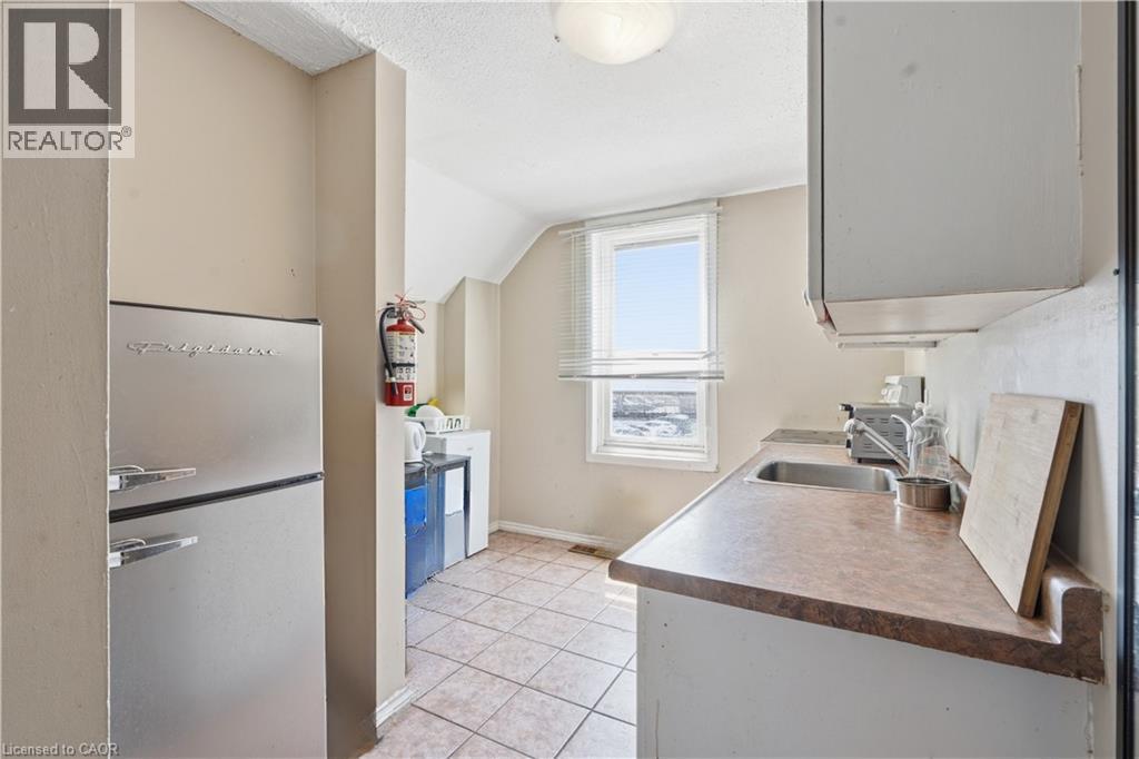 211 REBECCA Street, Hamilton, Ontario, L8R1C2 — Photo 14