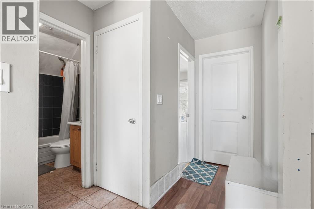 211 REBECCA Street, Hamilton, Ontario, L8R1C2 — Photo 15