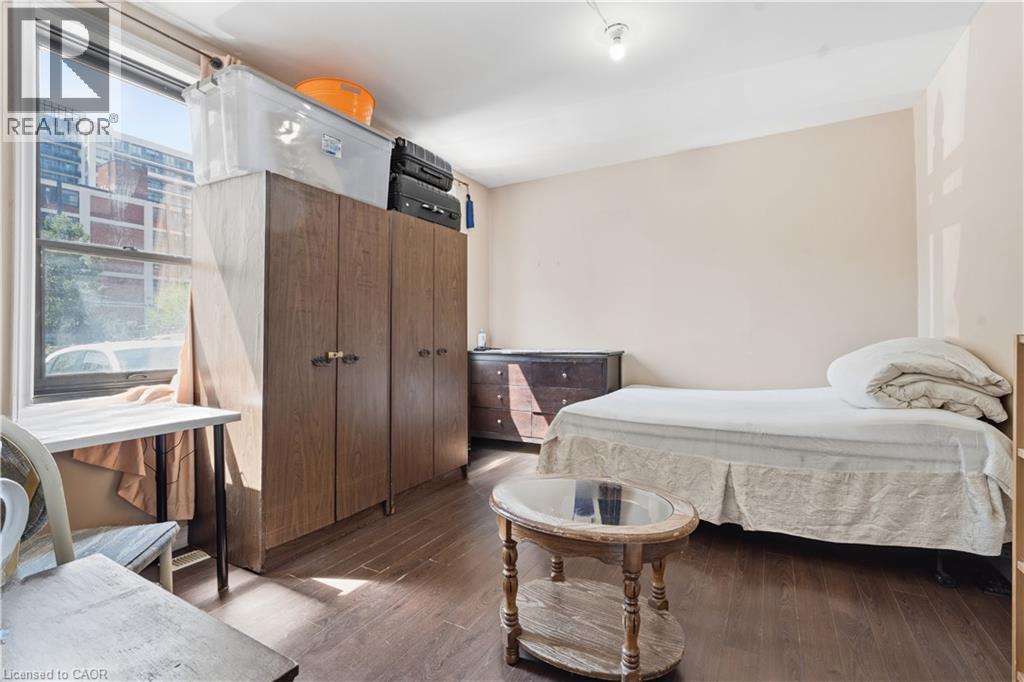 211 REBECCA Street, Hamilton, Ontario, L8R1C2 — Photo 8