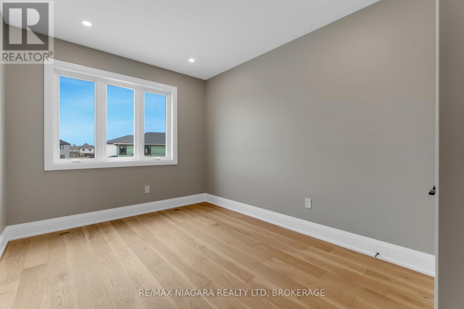 6200 CURLIN CRESCENT, Niagara Falls (Forestview), Ontario, L2H0B8 — Photo 24