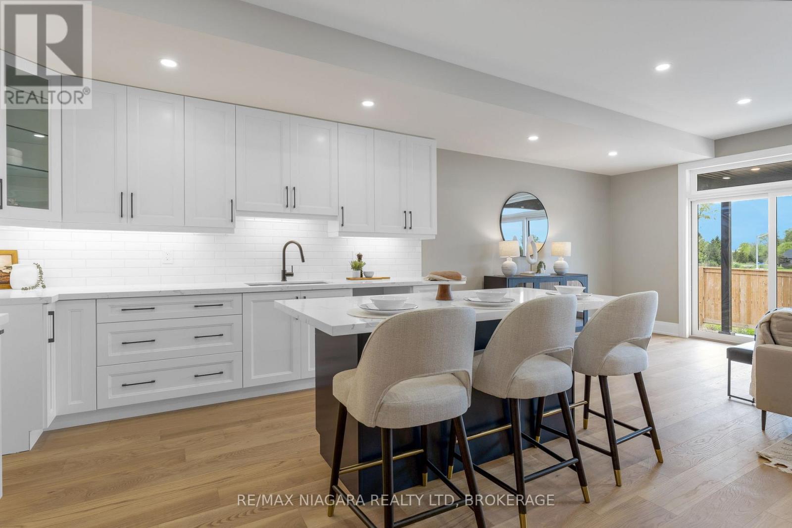 6204 CURLIN CRESCENT, Niagara Falls (Forestview), Ontario, L2H0B8 — Photo 6