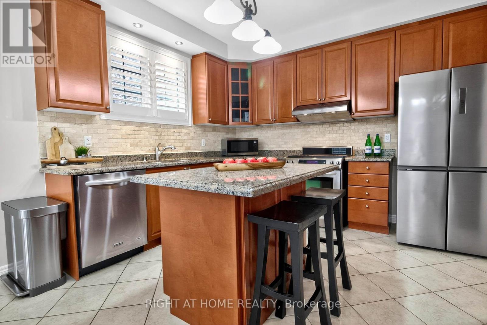 7 MESSINA AVENUE, Brampton (Bram West), Ontario, L6Y0M6 — Photo 10