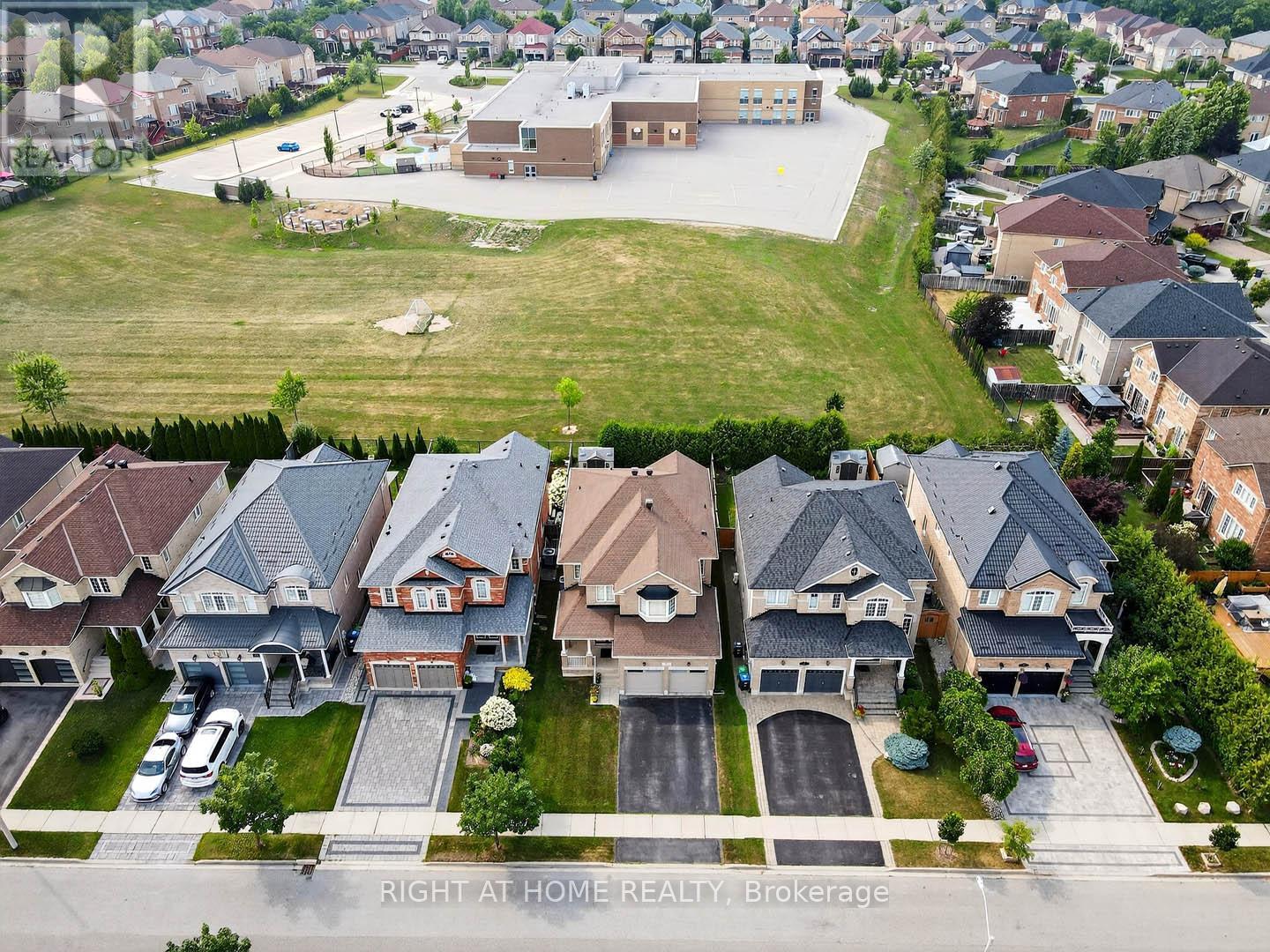 7 MESSINA AVENUE, Brampton (Bram West), Ontario, L6Y0M6 — Photo 32