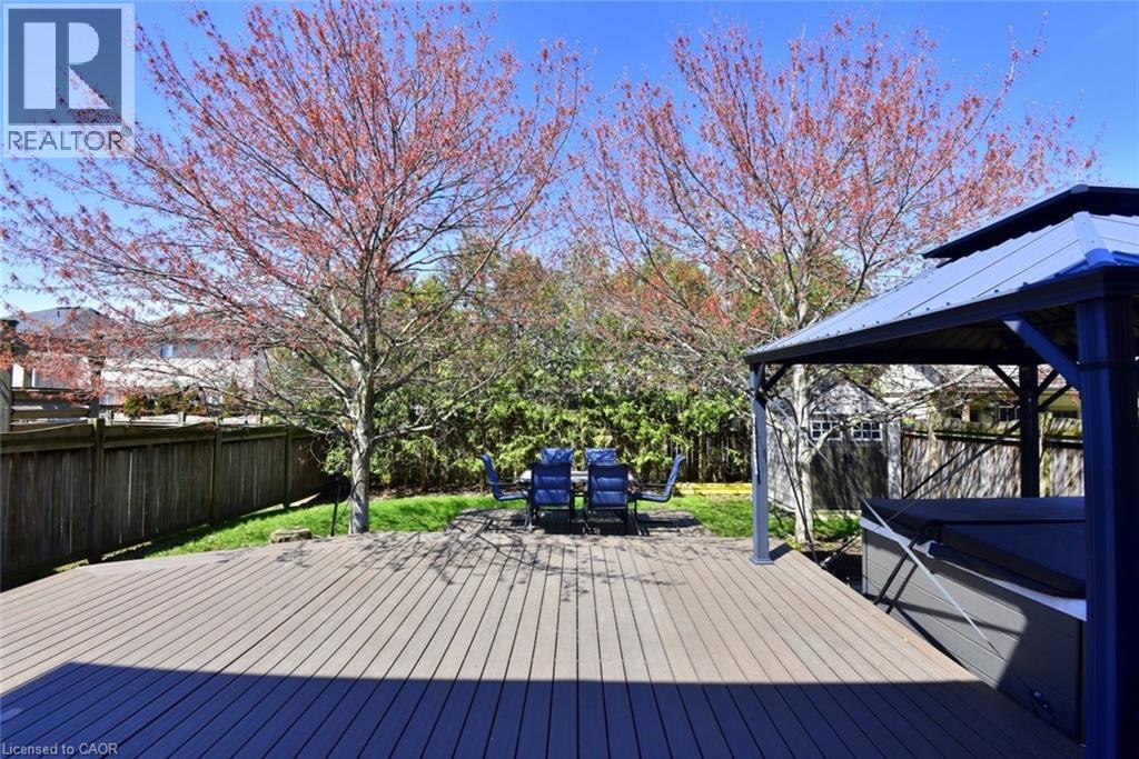 72 ETHERINGTON Crescent, Binbrook, Ontario, L0R1C0 — Photo 17