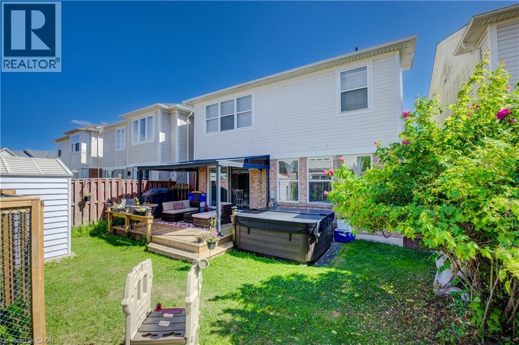 12 BUGDALE Drive, Cambridge, Ontario, N1T2K2 — Photo 4