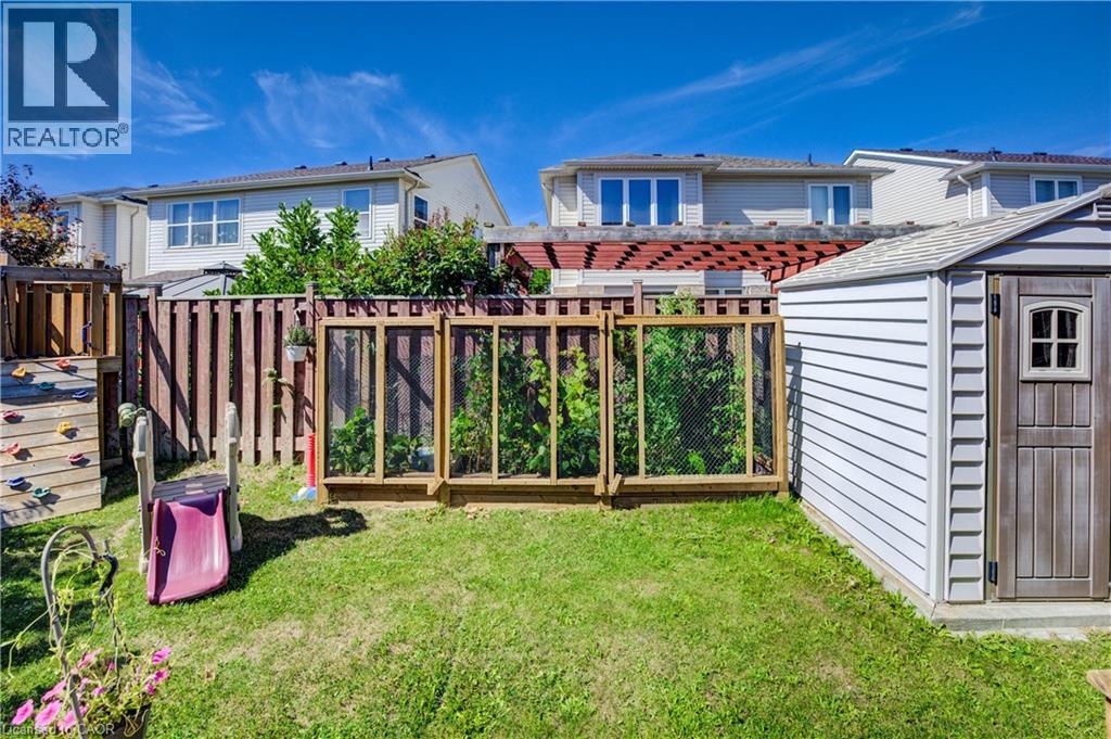 12 BUGDALE Drive, Cambridge, Ontario, N1T2K2 — Photo 6