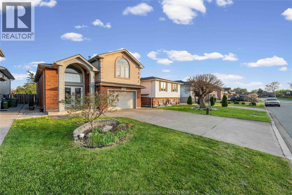 1125 WAVERLY, Windsor, Ontario, N8X4X1 — Photo 2