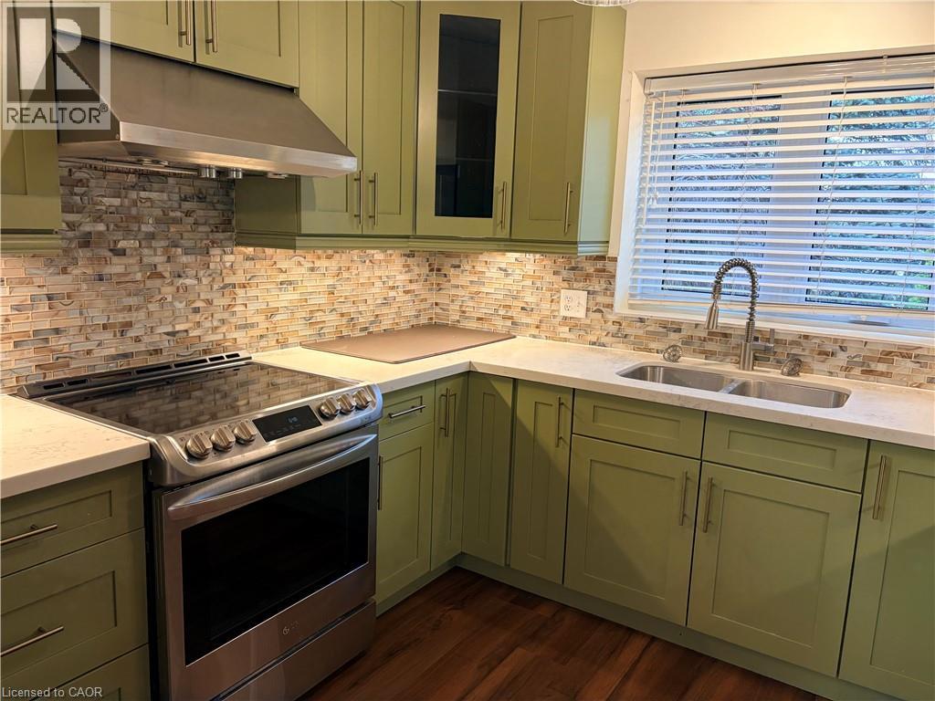 209 HALDANE Court, Waterloo, Ontario, N2T1T6 — Photo 14