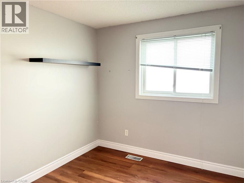 209 HALDANE Court, Waterloo, Ontario, N2T1T6 — Photo 21