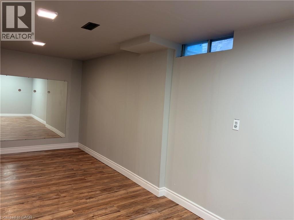 209 HALDANE Court, Waterloo, Ontario, N2T1T6 — Photo 32