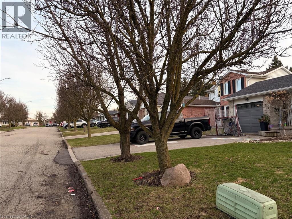 209 HALDANE Court, Waterloo, Ontario, N2T1T6 — Photo 35